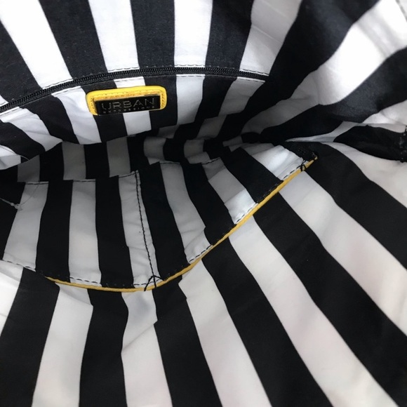 Mustard Yellow Purse with Gold Chain black and white striped interior - Picture 6 of 6